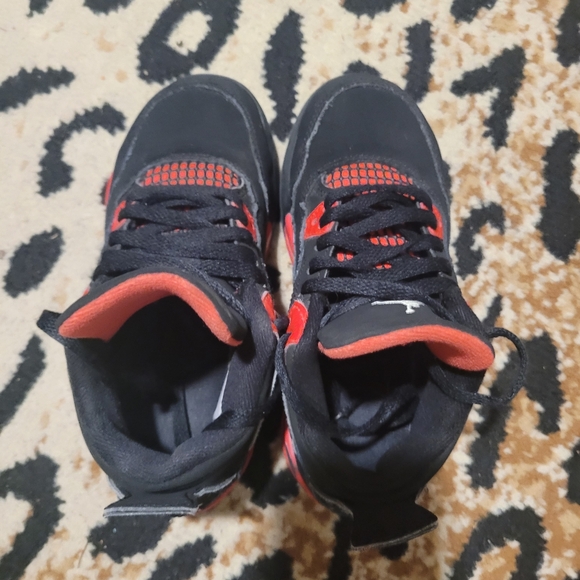 Shoes - Picture 6 of 7